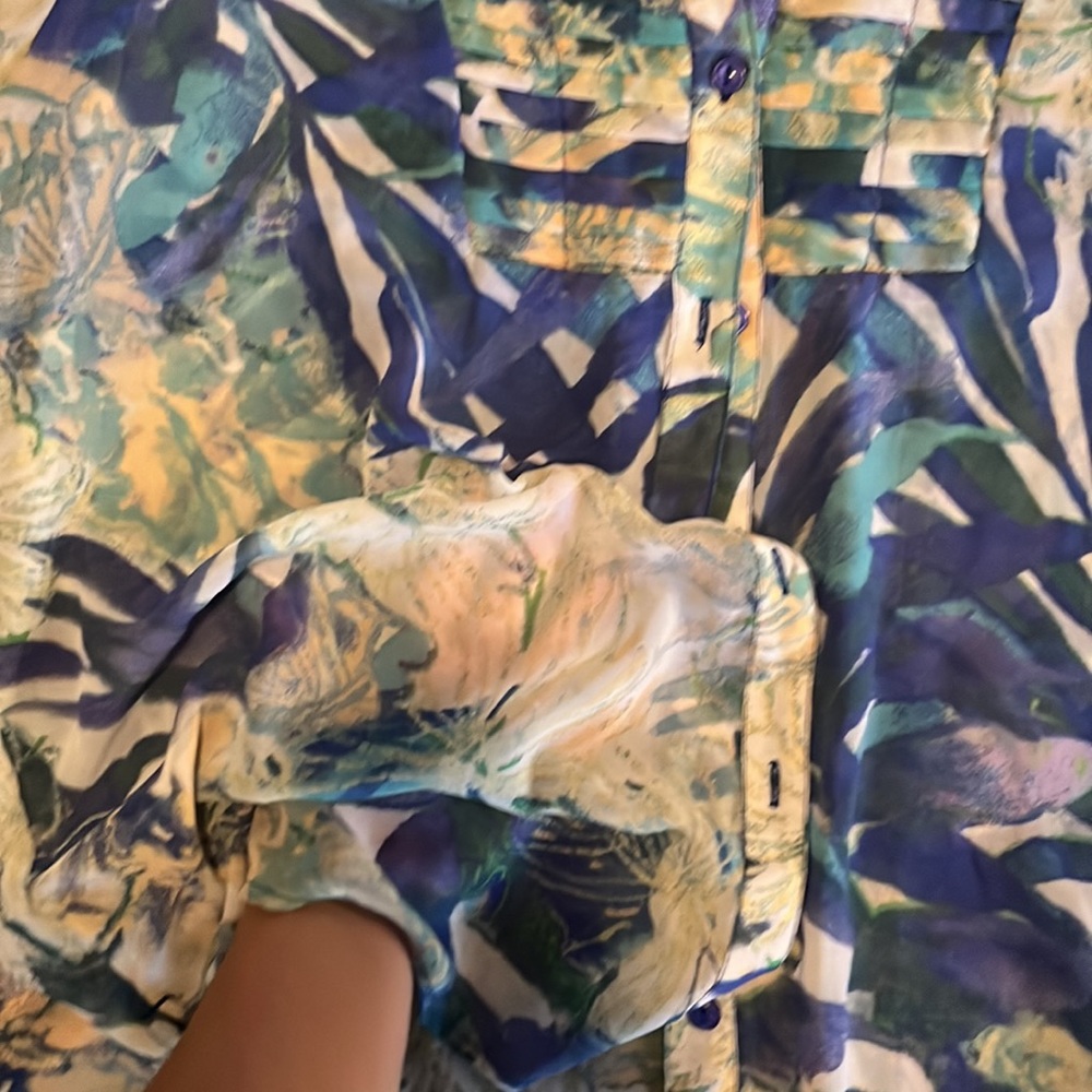 Blue pattern blouse - Picture 4 of 4